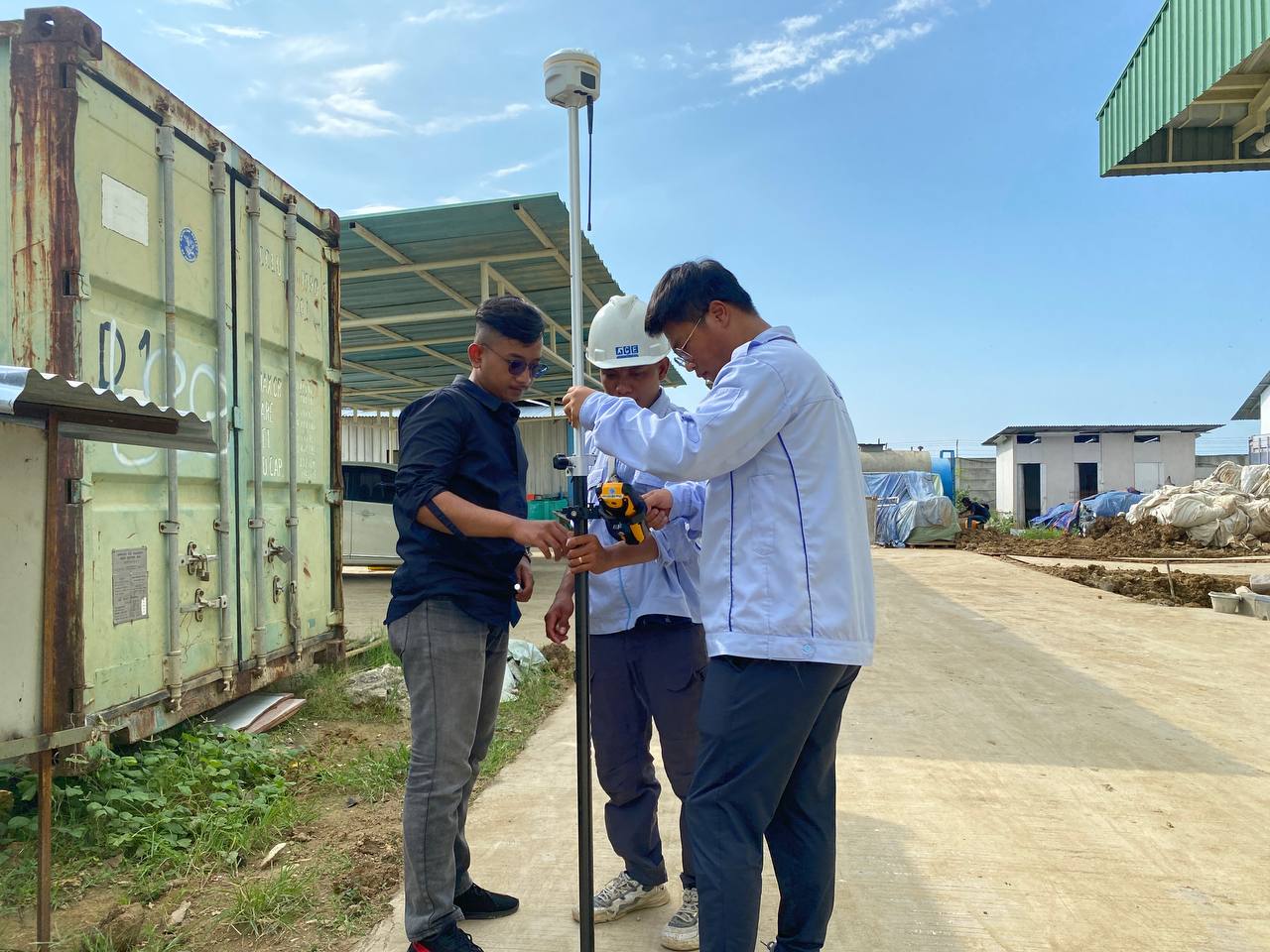 Sewa Rental GPS Geodetik Semarang